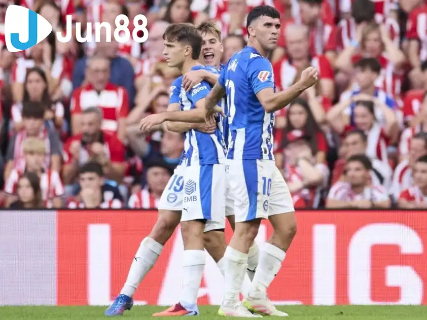 Alaves đang rất muốn duy trì chuỗi thành tích ấn tượng khi được tiếp đón Sevilla trên sân nhà (Ảnh: La Liga) Alaves đang rất muốn duy trì chuỗi thành tích ấn tượng khi được tiếp đón Sevilla trên sân nhà (Ảnh: La Liga)
